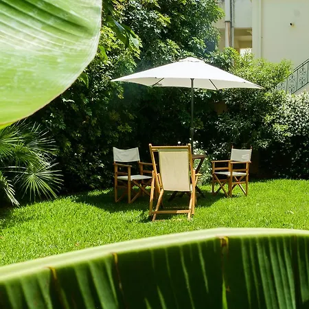 בית נופש Grandma's Garden *